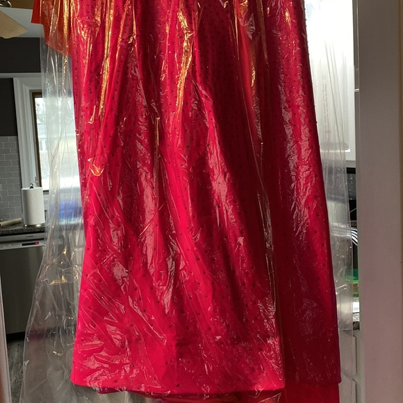 Hot Pink One Shoulder Open Back Sherri Hill Size 0 Prom Dress with Slit + bustle - Picture 5 of 16